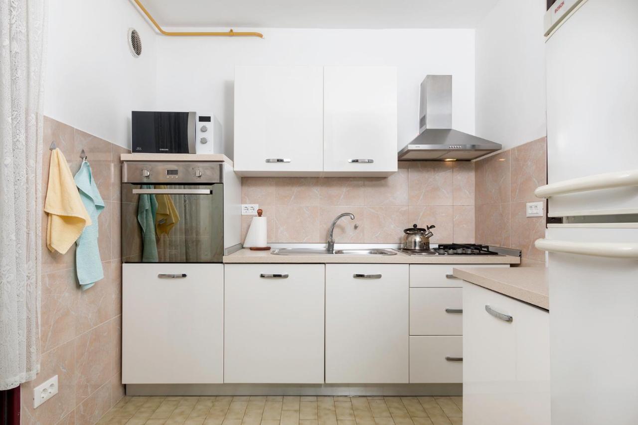 Sisplac Apartment Póla Kültér fotó
